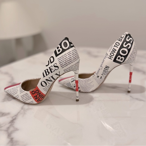 Steve Madden Newspaper Print Vala’s size 8.5 NWT - Picture 2 of 9